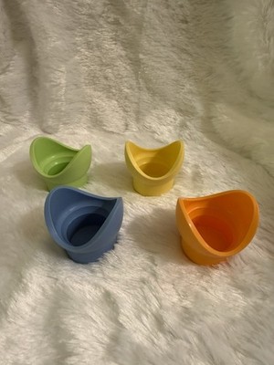 EUC Tupperware Impressions Egg Cups Holders Easter Party Pastels Set of 4, 3881B