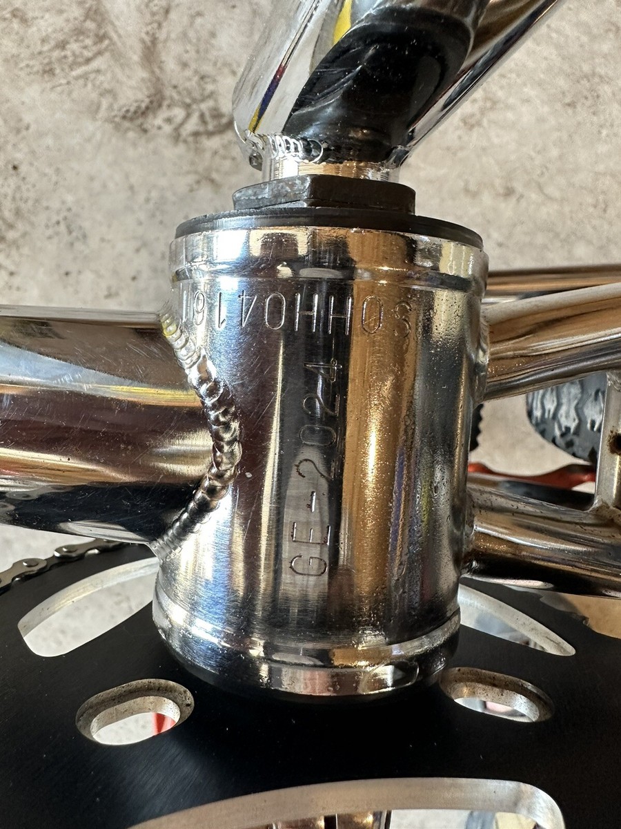 maco⭐︎ Ariosa 6636 Acrylic Freestanding Center Drain Bathtub in White