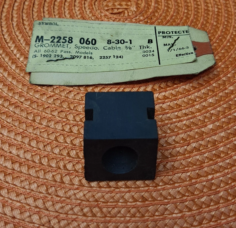 1960-1962 Plymouth Dodge DeSoto Chrysler NOS Mopar Speedo Cable FIREWALL GROMMET - Image 3 of 3