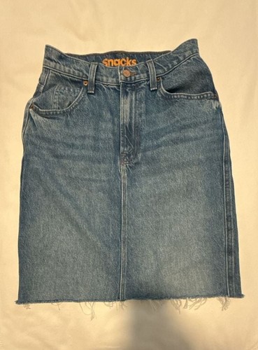 MOTHER The Snacks! Raw Hem Denim Mini Skirt size 26