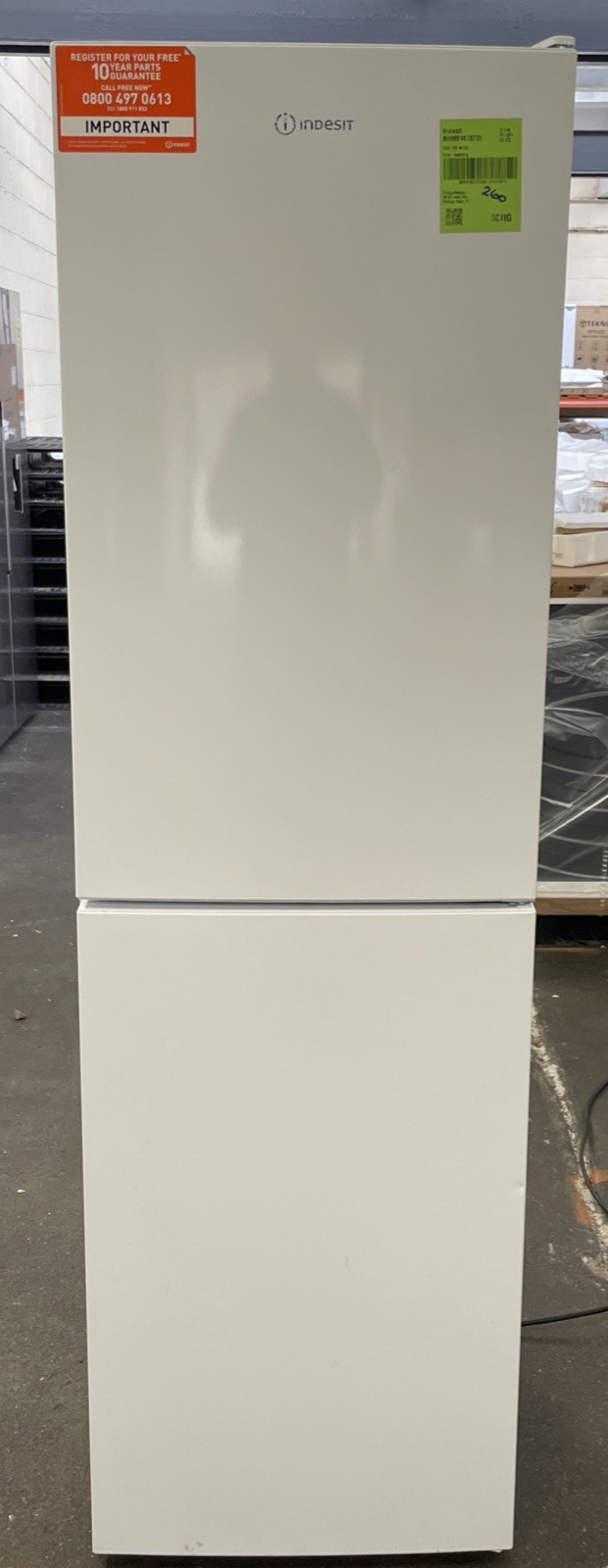 Indesit IB55732W UK -Free Standing Fridge Freezer. 50/50,  Low Frost, 286 Litre