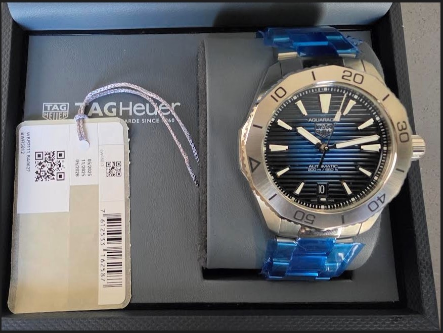 Наручные часы TAG Heuer Aquaracer Professional