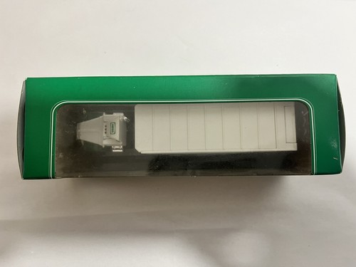 Miniatura Hess 18 Wheeler & Racer 2006 nuova con scatola spedizione gratuita - Foto 3 di 6
