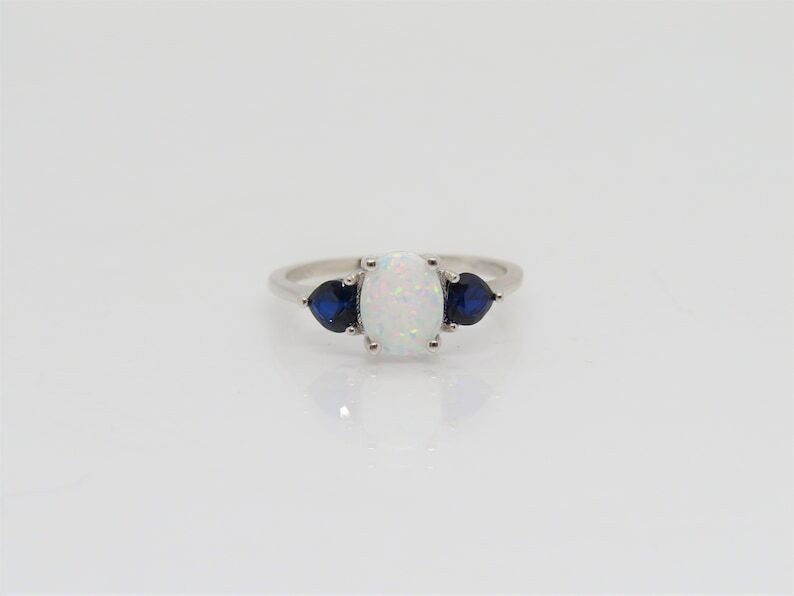 Vintage White Opal Sapphire Ring in 925 Sterling Silver Jewelry