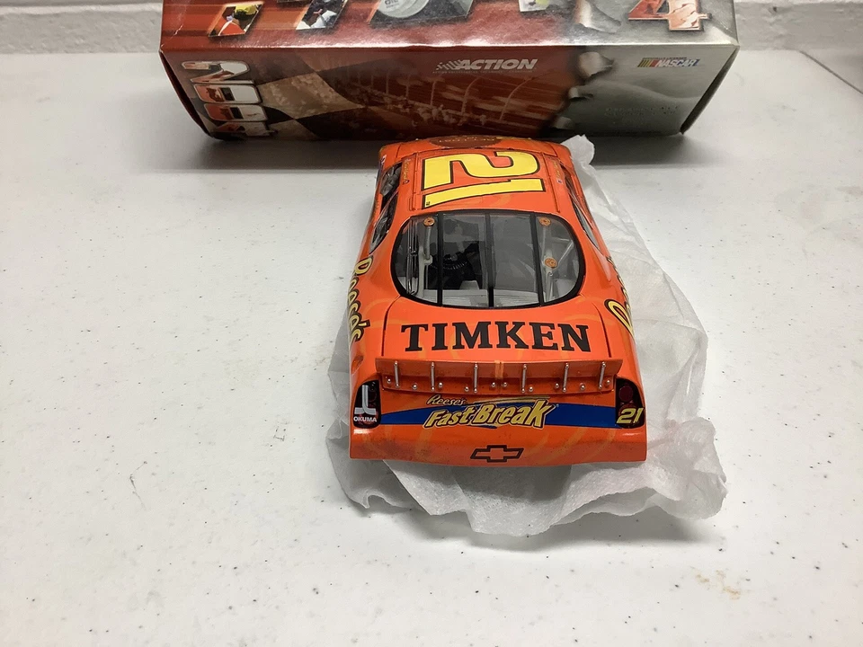 NASCAR Action Racing Kevin Harvick #21 Reese’s Las Vegas Win 1/24 Diecast Car Foto 4 de 4