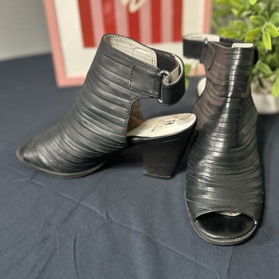 Women s Black Peep Toe Slingback Block Heel Ankle Strap Buckle US 7.5