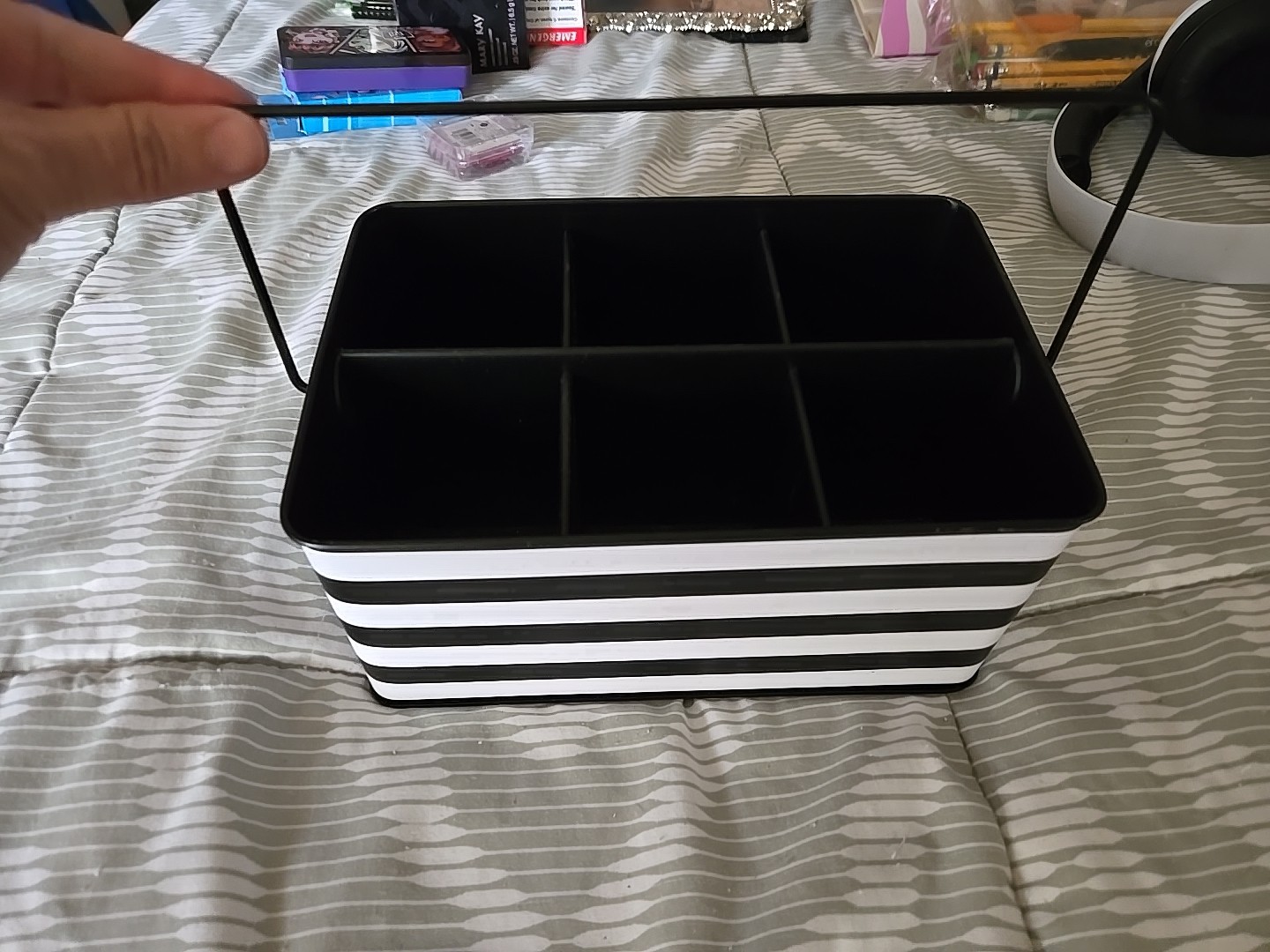 Picture 2 of 4