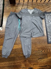 Figs Graphite Scrub Set - Catarina Top M and Zamora Joggers L/P