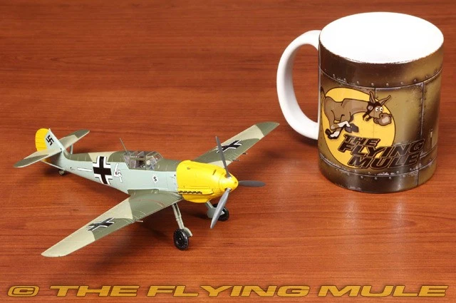 Hobby Master 1:48 Bf 109E Luftwaffe 4/JG 26 Schlageter Horst Perez White 4 - Image 4 of 4