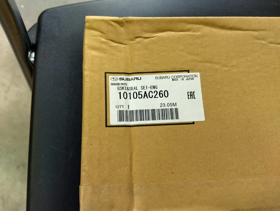 Subaru genuine engine overhaul kit fit EJ207 (07~22) 10105AC260 brand-new - Image 2 of 3