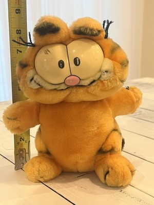 Vintage 80s Garfield Plush Stuffed Animal Cat Jim Davis Toy Small