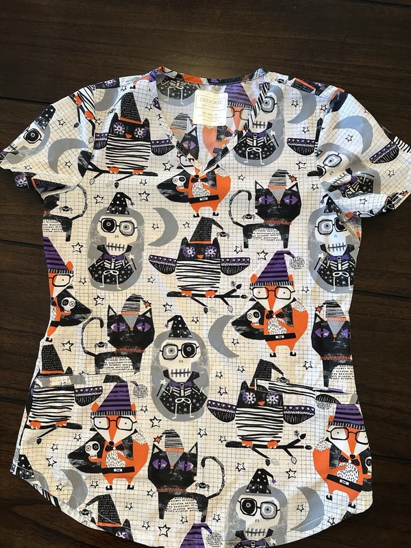 Women’s Scrub Top Halloween Cherokee Size XS Purple Haunted Houses