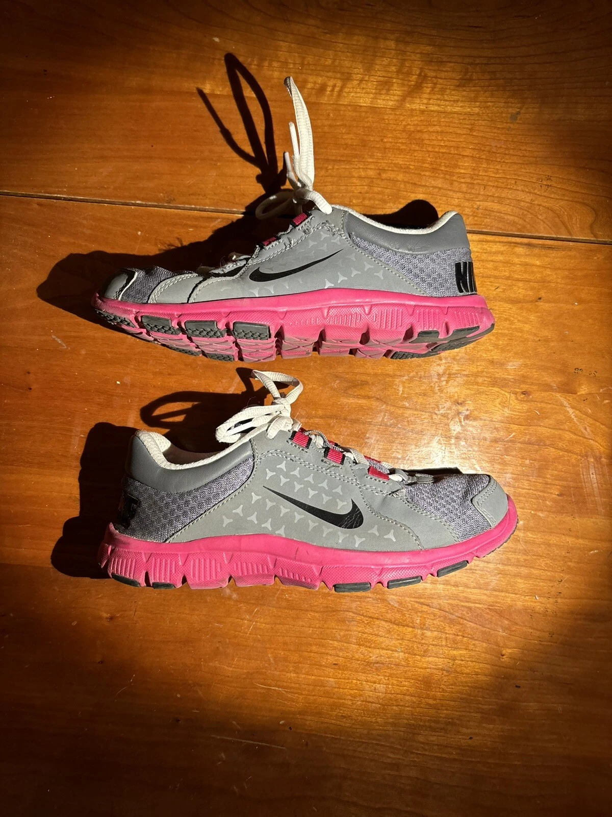 Chaussures d'entraînement athlétique Nike Flex Supreme pour femme rose gris