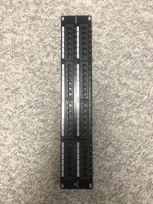 Cable Matters 180012-CAT6 Rackmount or Wallmount 48-port Cat6 Rj45 Patch Panel