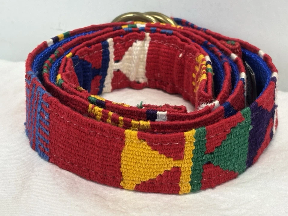 Cinto de couro A Tail We Could Wag feito à mão tecido de algodão fivela de latão tamanho M 37” - Imagem 3 de 4