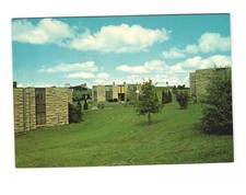 University of Dubuque Iowa VTG postcard UNP Potterveld Apartments