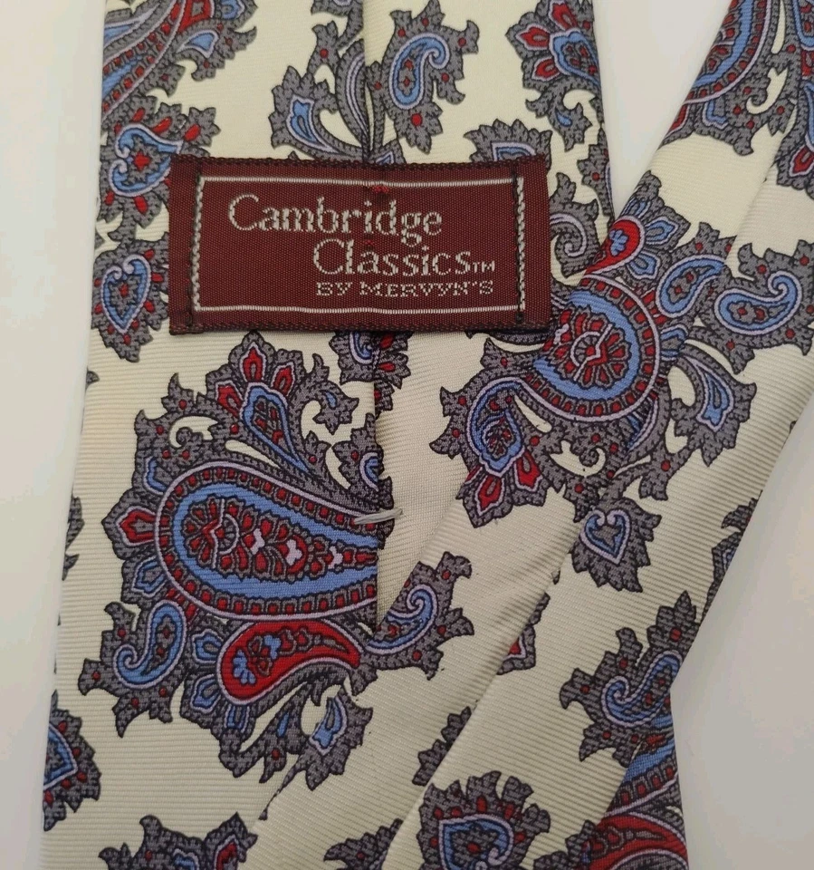 Corbata de cuello vintage Cambridge Classics de Mervyns estampado cachemir Foto 2 de 4