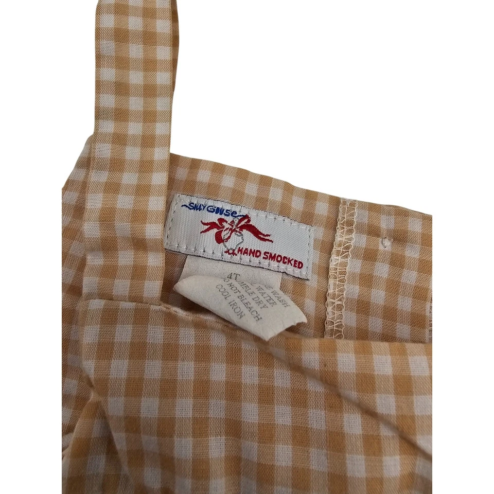 Camiseta sin mangas Silly Goose Boutique niño pequeño 4T calada a mano mono cupcake guinga Foto 3 de 4