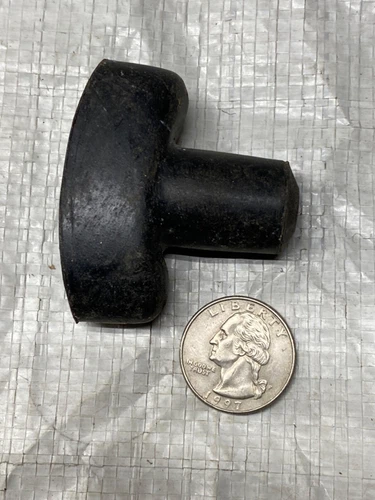 NOS Aftermarket Eska Outboard Rubber Pull Cord Handle