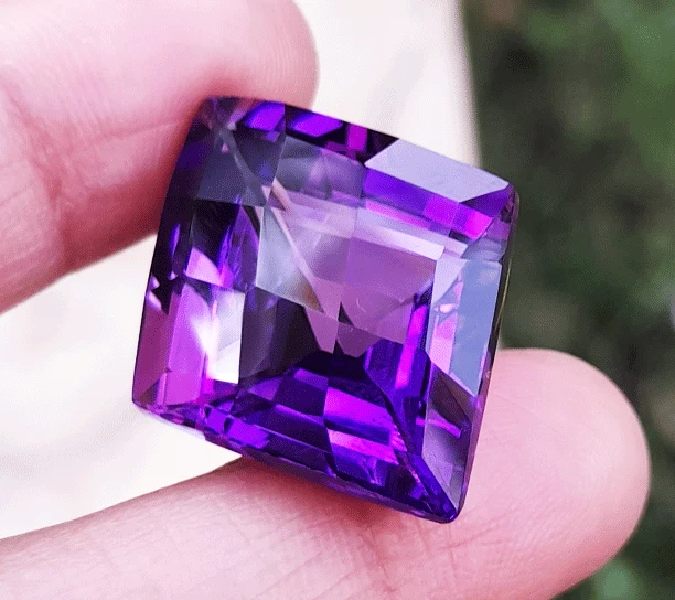 26x22mm. AMATISTA MORADA MARQUESA DE LUJO EXCELENTE CORTE, COLOR RICO_31cts. Foto 2 de 4