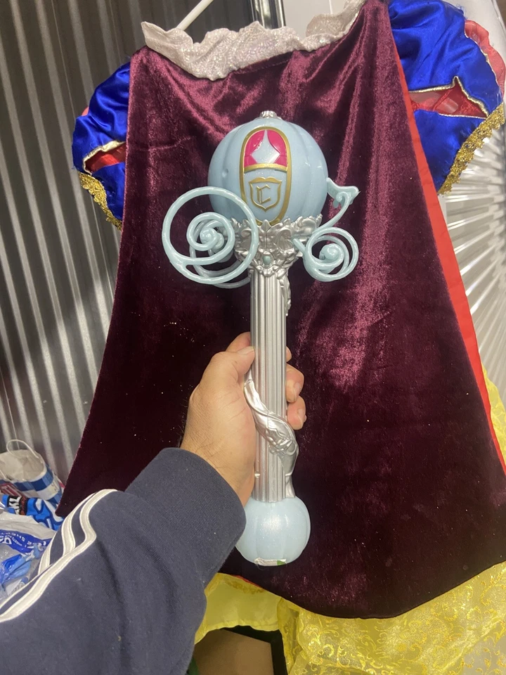 Vestido Princesa Disney Blancanieves Talla Pequeña 6/6X Plus Fabricante de Burbujas Foto 4 de 4