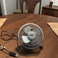 Comfort Zone 4 Inch CZHV4 USB Powered Desk Fan Silver Tested EUC