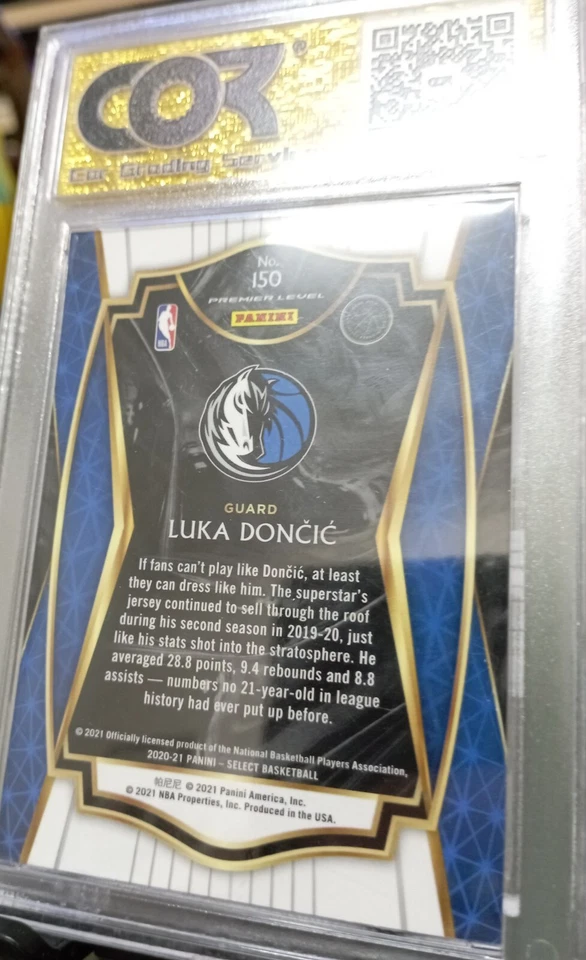 Luka Dončić 2019-20 PANINI Select NBA card (COR-9.5 Gem Mint) - Image 4 of 4