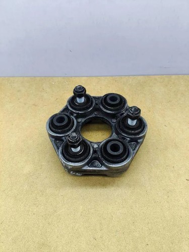 BMW 3 F30, F80 Propshaft Rubber Coupling 760562905 2.00 Diesel 2013 33157503
