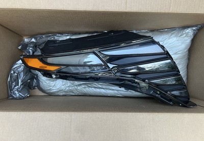 USED Genuine OEM Passenger Side Daytime Running Lamp - 2022-2024 Hyundai Tucson