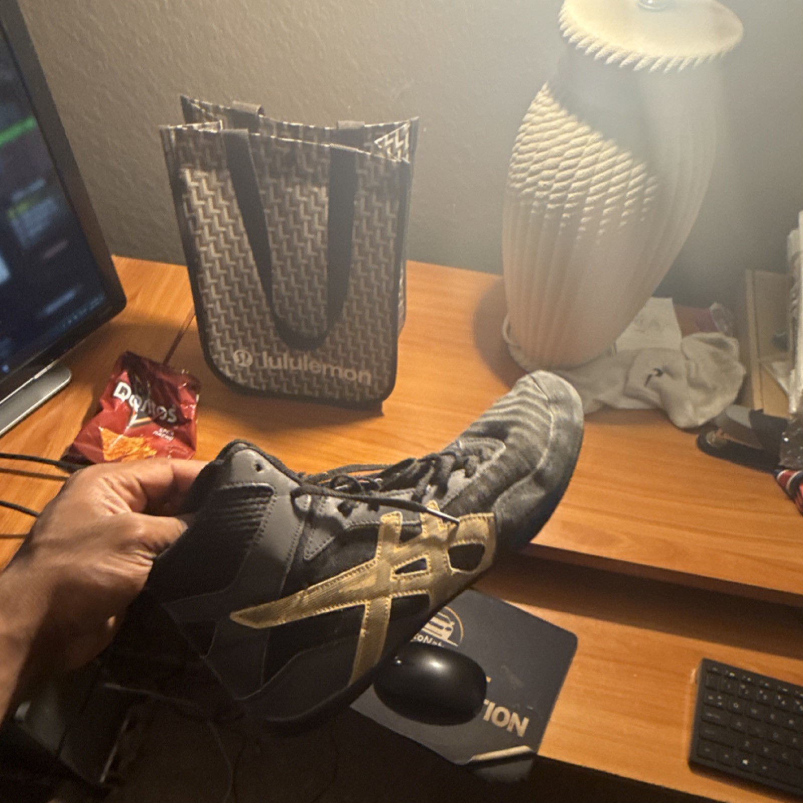 ASICS 1081A037 Men's Wrestling Shoes Black Gold Lightweight Athletic Footwear