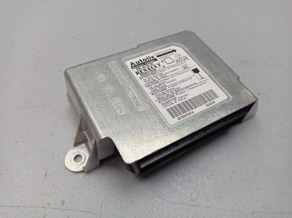 Centralina Airbag Per RENAULT MEGANE II CABRIO 8200412038B - Immagine 2 di 4