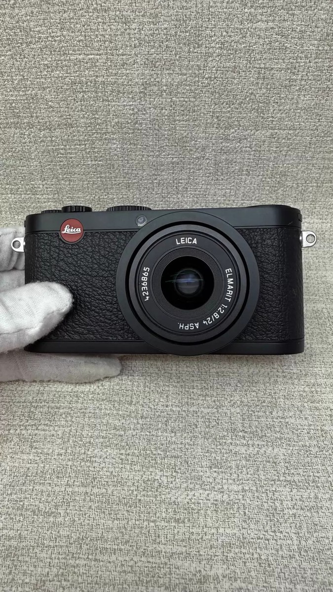 Leica X1 12.2MP APS-C CMOS LEICA ELMARIT 24mm f/2.8 ASPH 2.7