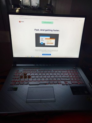 Asus Rog Strix G731GW 17 Zoll  Nvidia RTX 2070 8GB 16GB DDR4 512GB SSD