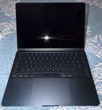16GB Midnight Blue Macbook Air M2 - Screen faulty works with External Screen 