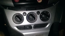 Temperature Control Manual Temperature Control Fits 12 FOCUS 257874