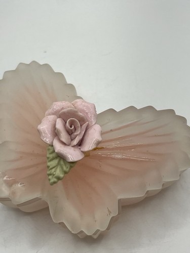 Vintage Butterfly Shape Frosted Glass Candle Holder- With Lid - Pink Rose on Top - Picture 23 of 24