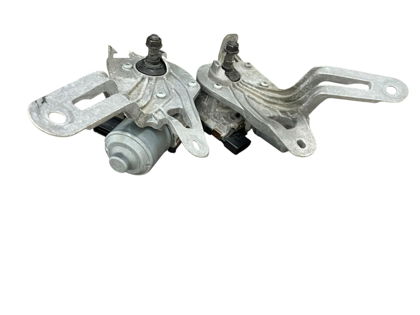 2014-2017 BMW I8 FRONT LEFT & RIGHT WINDSHIELD WIPER MOTOR SET (2) 1137328867