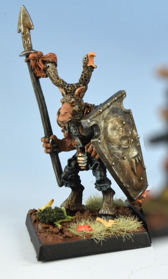 Warhammer Realm of Chaos Beastman of Tzeentch w/ Bird Horns