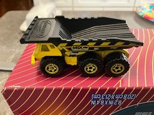 Matchbox 2001 Diecast MBX Construction Shovel  Hammer 3 Axle Dump Truck VG