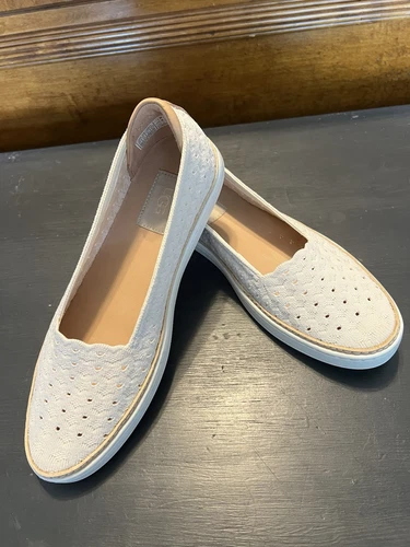 Tomaia in tessuto Uggs Flats taglia 7 5 M prezzo ridotto!