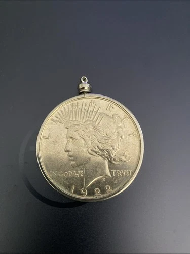 1922  US Peace Silver Dollar $1 Unc