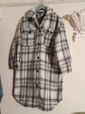 NEW LOOK White Check Brushed Pocket Front Long Shacket Size M