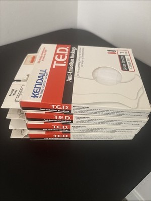 Kendall T.E.D. White Anti Embolism Knee Length Med/Reg  #944203 LOT OF 4! NIB