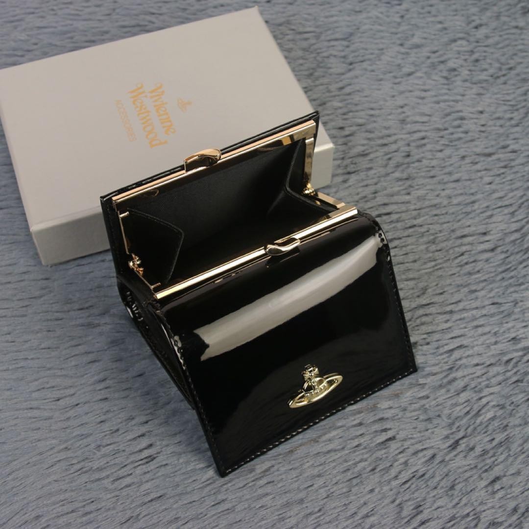 Vivienne Westwood Trifold Clasp Purse Patent leather Black Orb