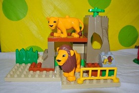 Lego Duplo #4968 Friendly Zoo Elephants Crocodile Lions Giraffe+ bonus EUC