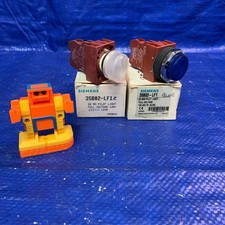 Siemens 3SB02-LF1, 3SB03-LF1 Pilot Light, Clear, Blue *Lot of (2)* (New)