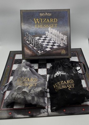 Harry Potter Wizard Chess Set - Schach Set - Schachspiel - The Noble Collection