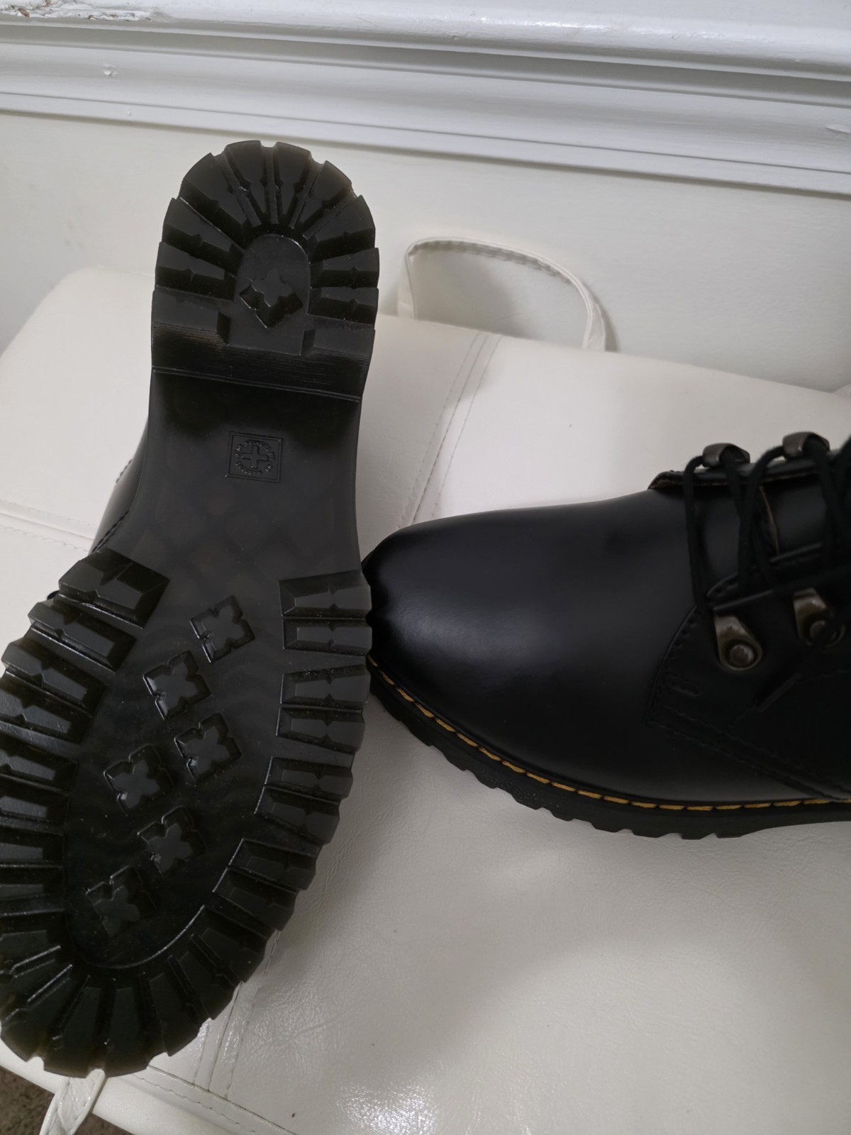 Dr. Martens Leather Platform Women's Shoes - Black - Size 11 image 5