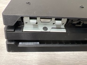 Sony PlayStation 4 Pro CUH7215B 1TB Console With Controller And Cord (PO1023715)