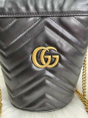 Gucci GG Marmont mini Bucket Leather Chain Shoulder Bag Black